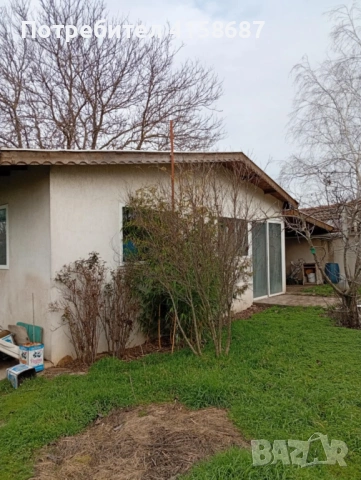 Дом + бизнес база на 2 км от Ямбол
