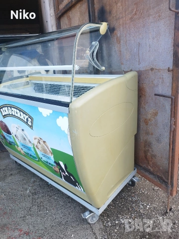 Минусова витрина / Витрина за сладолед , снимка 2 - Хладилни витрини и фризери - 53475518