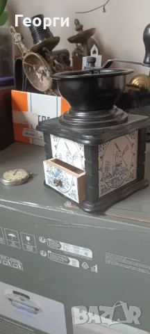 Ретро мелнишка за кафе. И подправки, снимка 3 - Антикварни и старинни предмети - 49752399