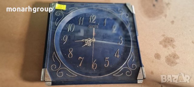 Стенен часовник 