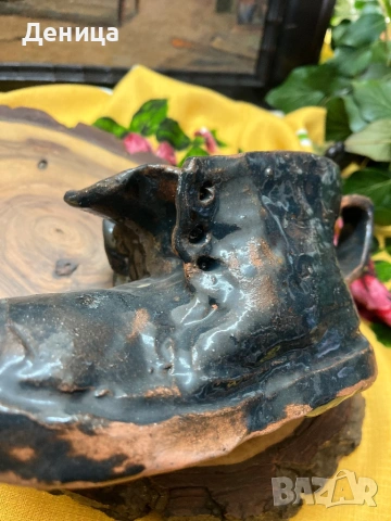 Керамична обувка за цветя Има дупка за отичане на водата Размер-24.5/10.5 см Цена-12€, снимка 6 - Саксии и кашпи - 53156938