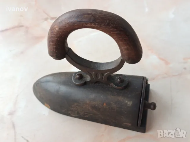 Малка ретро ютия №2, снимка 8 - Антикварни и старинни предмети - 48126648