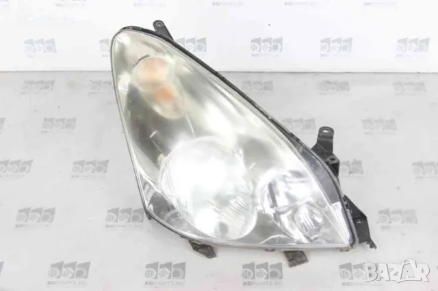 Десен Фар за Toyota Corolla Verso (2003-2007)