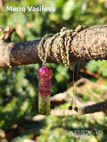 ръчно изработени макраме колиета с UV смола