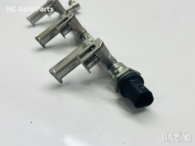 Горивна рейка дясна за ЯГУАР JAGUAR F-TYPE X152​ 3.0 бензин V6 DX23-9G774-AA 0261555120 BOSCH 2015, снимка 6 - Части - 47942016