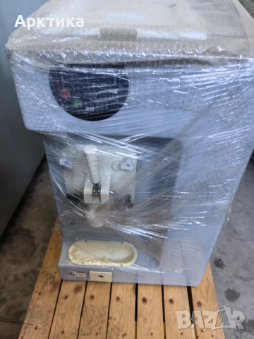 Машина за млечен шейк Carpigiani 191K, снимка 2 - Обзавеждане за заведение - 51978343