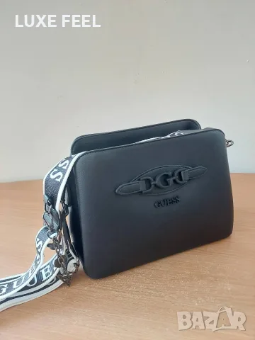 Guess ✨Дамски Чанти , снимка 17 - Чанти - 56239853