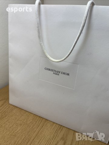 Автентична бутикова Christian Dior подаръчна торба 31 x 31 cm gift bag , снимка 3 - Чанти - 42064193