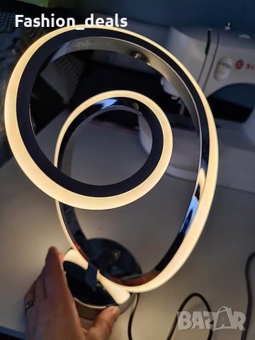 Нова сензорна димируема светлина с USB порт за зареждане Лампа, снимка 9 - Други - 41444387