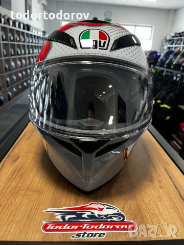 Мото каска AGV K3 SV VR 46, M-S 56-57 вградени очила,добро състояние 271.86 лв. / 139 €, снимка 4 - Аксесоари и консумативи - 53699507