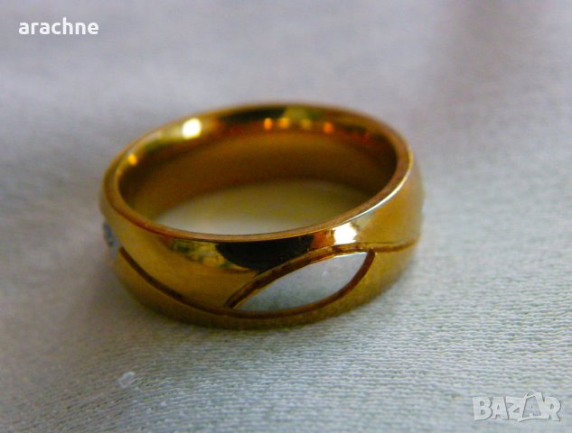 Позлатен пръстен с камъни, снимка 2 - Пръстени - 44213435
