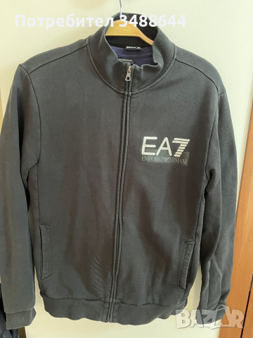 Мъжко горнище EA7 Emporio Armani размер ХЛ, снимка 1 - Спортни дрехи, екипи - 44569990