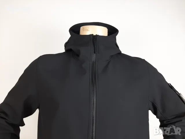 Stone Island Soft Shell-R - Оригинално мъжко яке размер M, снимка 8 - Якета - 47983183