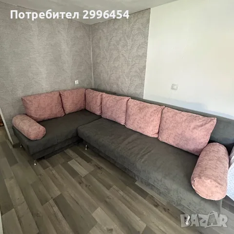 Продавам много запазен разтегателен диван