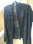 Машинно плетена черна жилетка с разчупени форми + подарък блузка, снимка 3