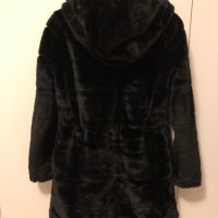 Черно плюшено палто с качулка Only, размер М, снимка 8 - Палта, манта - 44254949