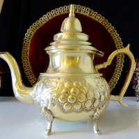 Марокански чайник,кана,месинг,маркиран. , снимка 1 - Антикварни и старинни предмети - 40147286