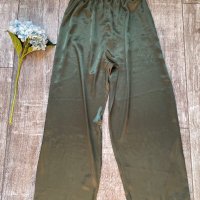 Разкошен широк сатенен зелен панталон висока талия XL размер , снимка 7 - Панталони - 41060475