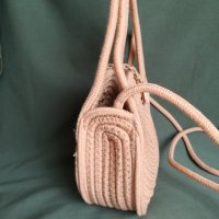 Продавам кръгла плетена дамска чанта, снимка 5 - Чанти - 34033278