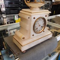 Колекционерски каминен часовник. Френски мрамор. Реставриран. Оригинална машина. Комплект с двата св, снимка 12 - Антикварни и старинни предмети - 35914850