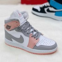 Дамски маратонки Nike Air Jordan , снимка 1 - Джапанки - 42112969