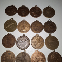 Медали ордени, снимка 9 - Антикварни и старинни предмети - 44684264