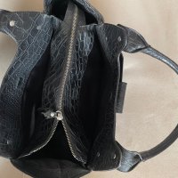 Дамска кожена чанта Musette, шагренова кожа, снимка 2 - Чанти - 44265381