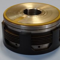 Съединител електро-магнитен Dessau 3KL-10 electromagnetic clutch, снимка 1 - Резервни части за машини - 41084458