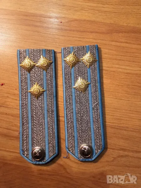 Чифт военни пагони - Полковник Летец ВВС от 80те - съхранете спомена и духа за Българската армия ., снимка 1