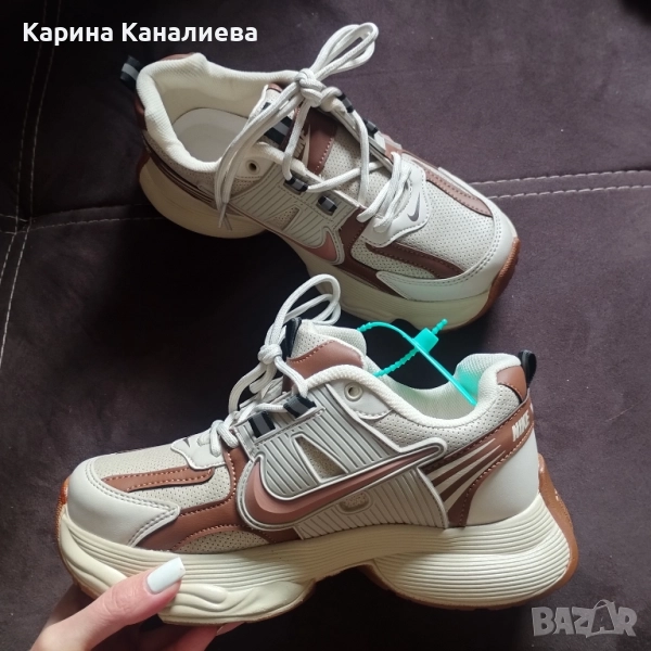 Дамски маратонки Nike, снимка 1