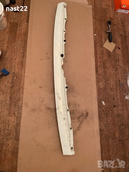 Греда под преден капак Сузуки Витара, снимка 1