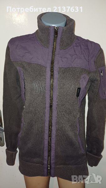 ДАМСКИ  СУИЧЪР Размер М , снимка 1