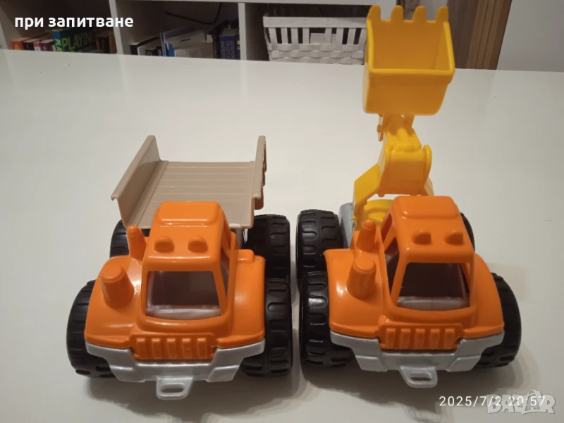  2 бр. камиончета, големи пластмасови, made in France, снимка 1