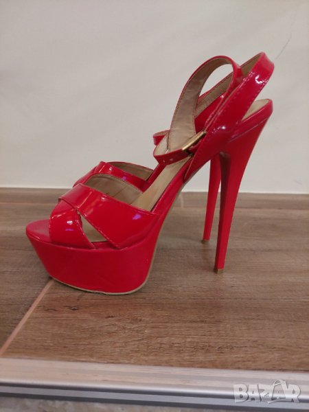 Елегантни червени лачени сандали с висок ток Paolo Bocelli, снимка 1
