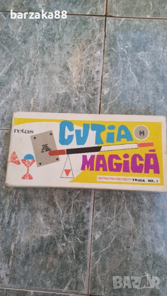 Стара румънска играчка с кутия, снимка 1