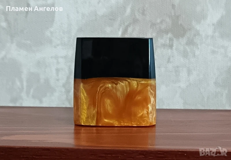 Ваза или моливник, поставка за моливи от каталин, бакелит. , снимка 1