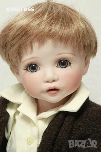 Намалена! Порцеланова кукла Celia-Charly, снимка 1