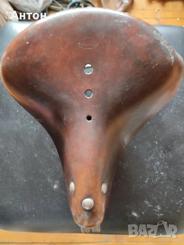 Кожена седалка 
