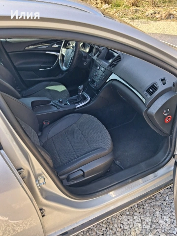 Опел Инсигния 2011 година. , снимка 18 - Автомобили и джипове - 52927332