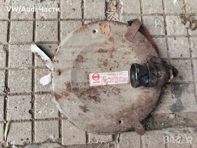 Фасунга за крушка лампа плафонер 