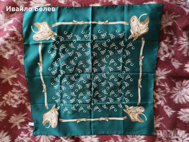 Фина кърпа с конски мотиви, снимка 2 - Антикварни и старинни предмети - 52556850