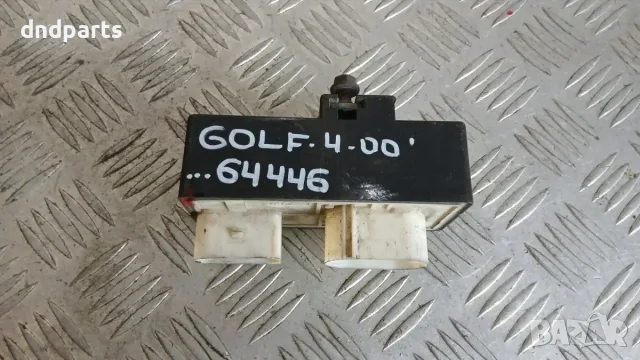 Реле охладителни перки VW Golf 4 2000 1J0919506Q 898038000 Volkswagen Golf IV (1998-2004), снимка 2 - Части - 56203906