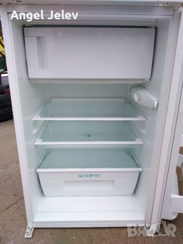 малък хладилник с камера, снимка 2 - Хладилници - 38826353