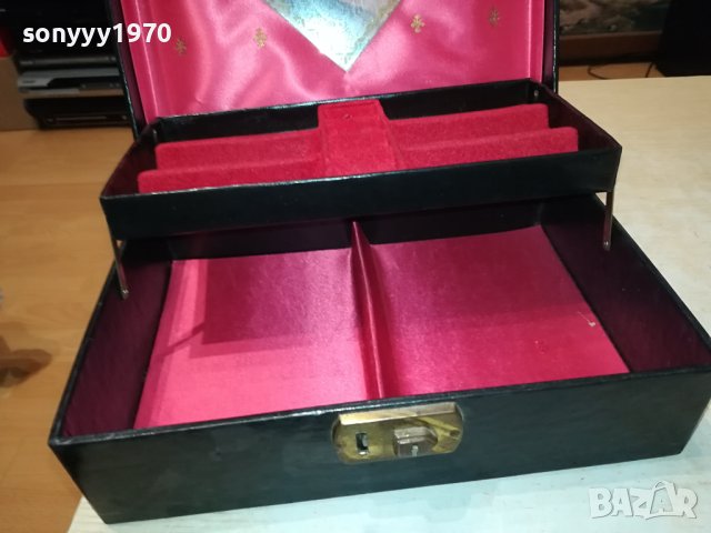 КУТИЯ ЗА БИЖУТА 2008231108, снимка 3 - Антикварни и старинни предмети - 41908816