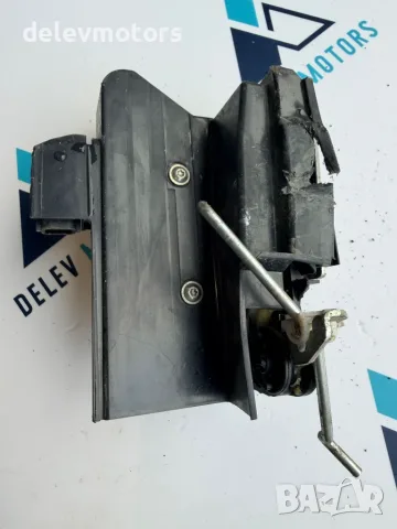 825033052R задна лява брава от Dacia Sandero 3, двигател H4DF480, 1.0 TCe ECO-G, 101 кс., 2025 г., снимка 4 - Части - 55836549