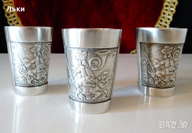 Чаши от калай с лов на глиган. 