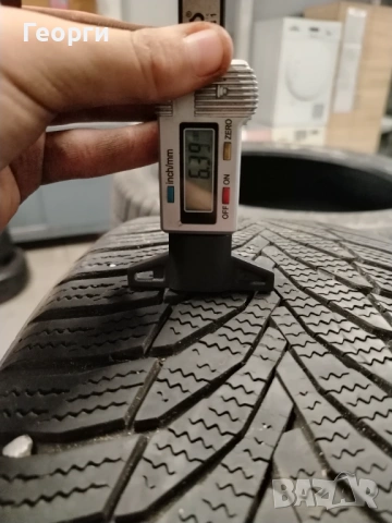 2бр.зимни гуми 225/45/18 Nexen, снимка 2 - Гуми и джанти - 53219833