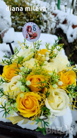 Кашпа с рози от пластичен сапун!!, снимка 3 - Декорация за дома - 53324601