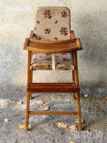 винтидж дървено детско столче 