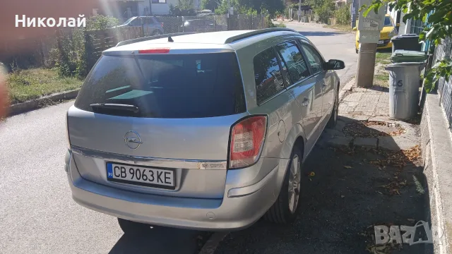 Опел астра 2007 г 1.9 120 к напълно отслужена 155000км с два чифта лети джанти зимни и летни гуми 